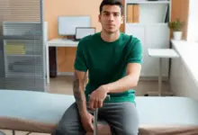 Quem faz cirurgia de hérnia de disco pode sentar