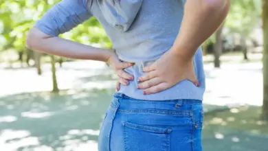 Qual doença causa fraqueza nas pernas